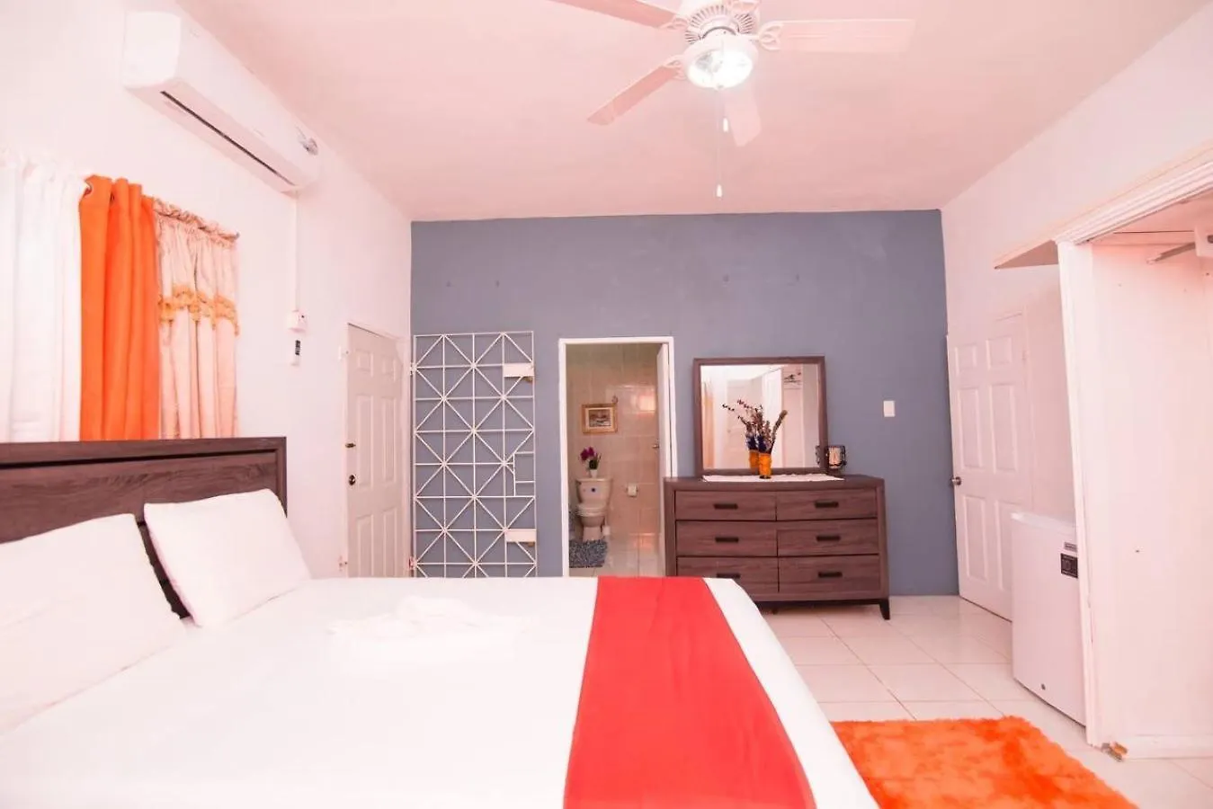 ベッド・アンド・ブレックファスト Suzette Guesthouse Accommodations Saint Maryʼs ジャマイカ